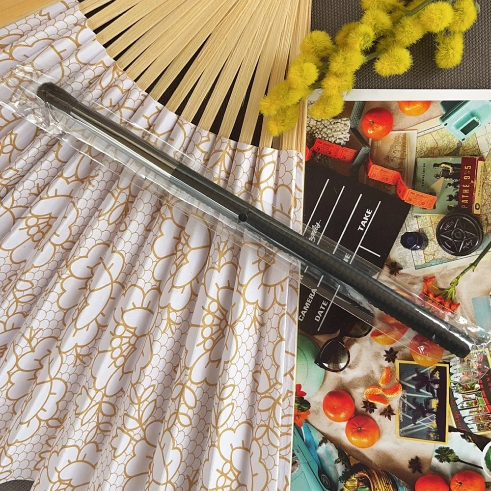 New Laruce Tapered Blending Eyeshadow Brush - LR005